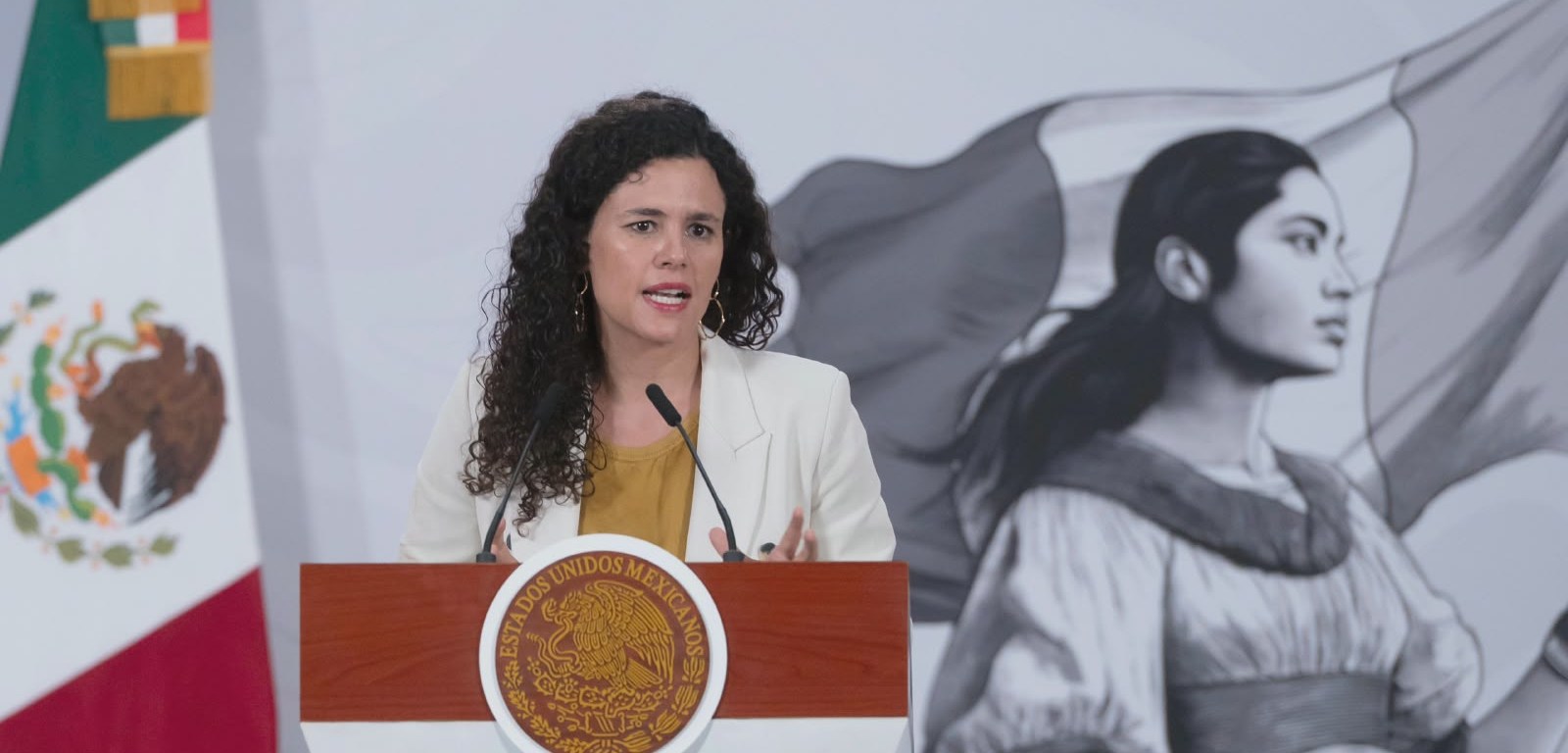 Luisa María Alcalde