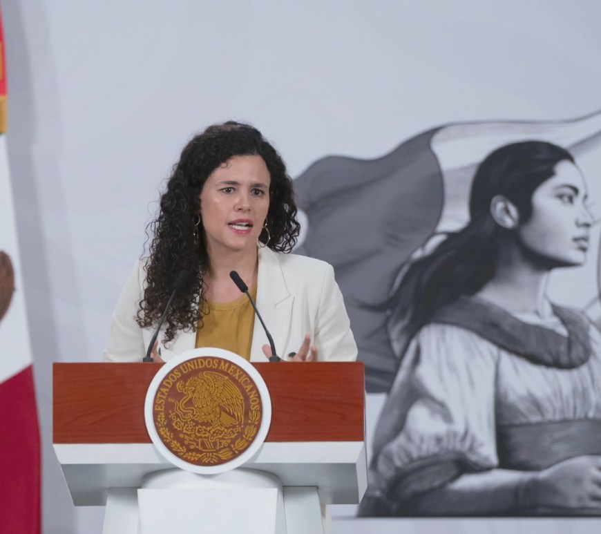 Luisa María Alcalde