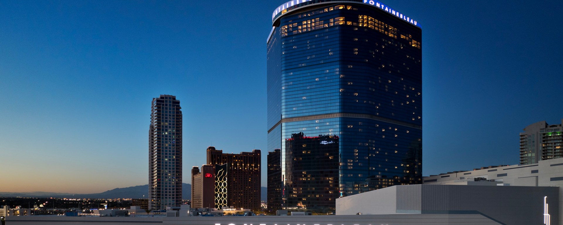 Fontainebleau Las Vegas Exterior