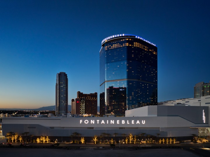 Fontainebleau Las Vegas Exterior