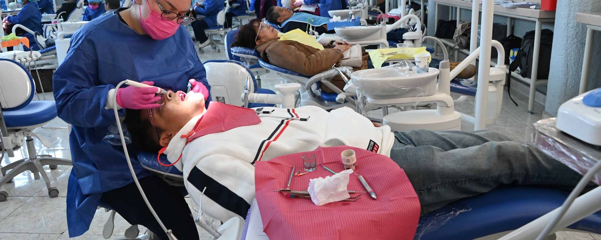 Atención bucal de la UNAM