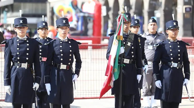 Escolta del Pentathlón Deportivo Militarizado Universitario
