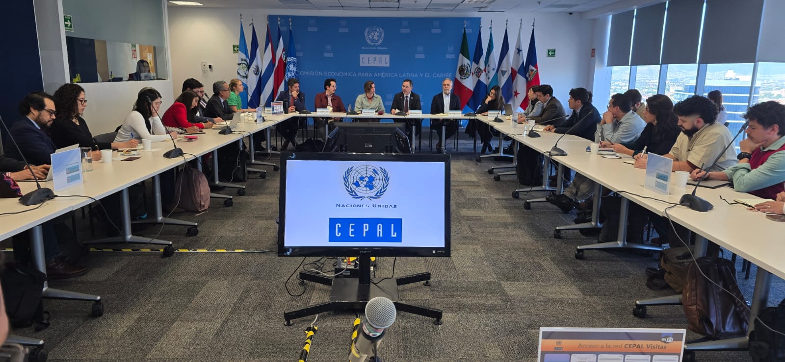 Reunión de integrantes de la Cepal