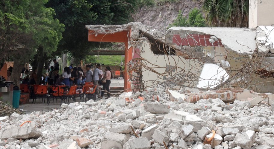 Escuela Secundaria Técnica 229 "Roberto Mejía Guzmán"