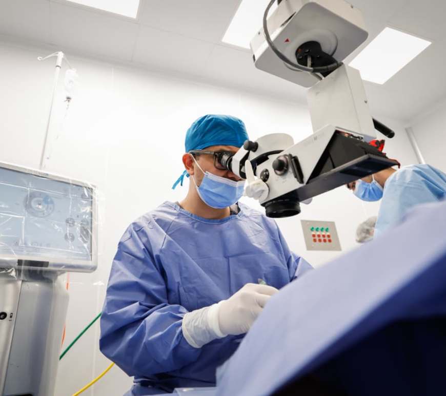 Médico en quirófano
