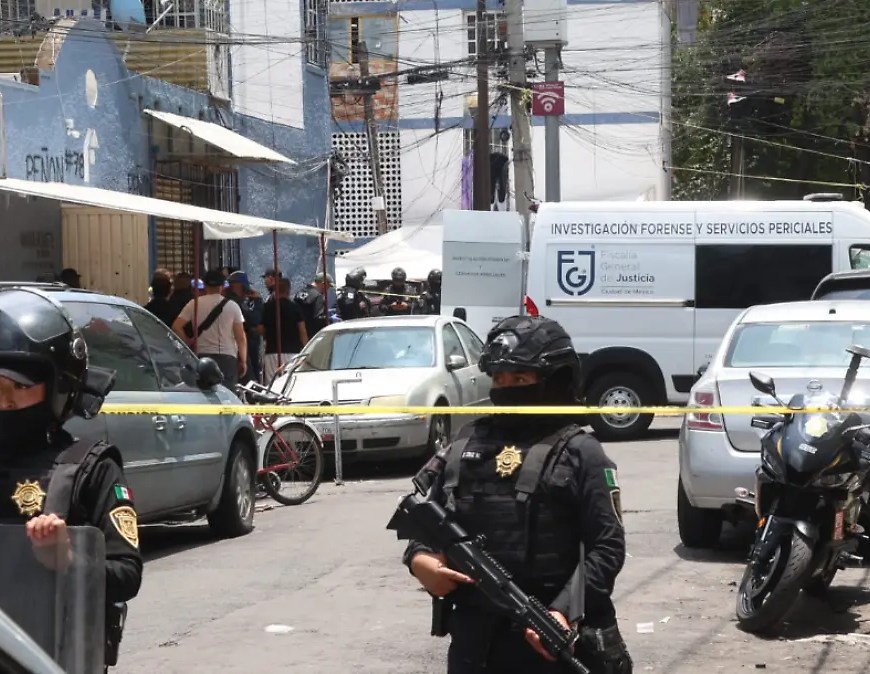 Ambulancia del servicio forense