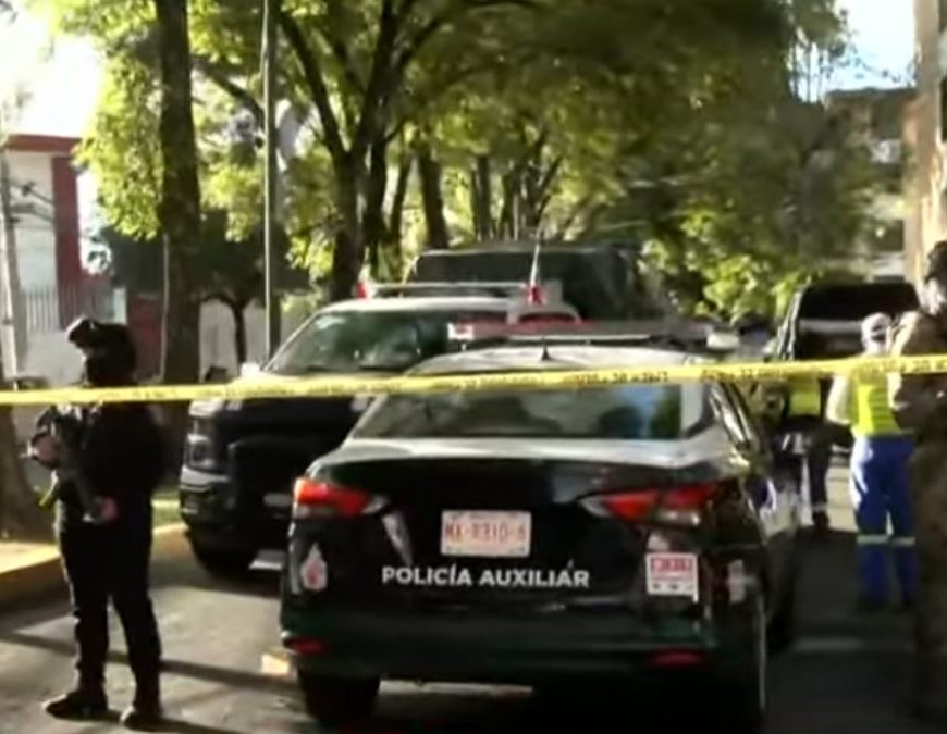 Asesinan a joven de 18 años afuera del CETIS 33 en Azcapotzalco; agresores huyeron en motocicletas