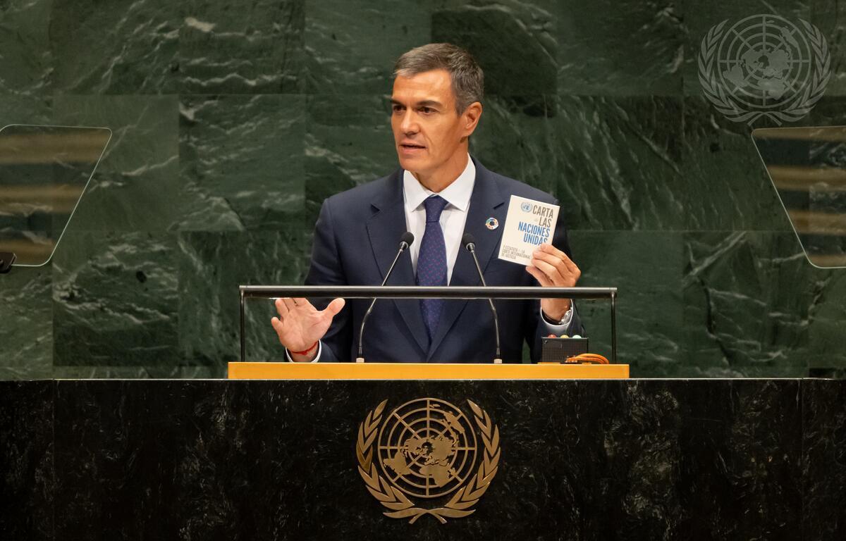 Pedro Sánchez Pérez-Castejón | - Loey Felipe