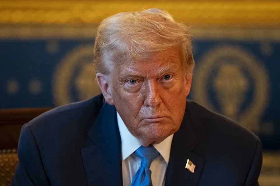 Fotografía de archivo del presidente de Estados Unidos, Donald Trump. EFE/Alexander Drago/Pool